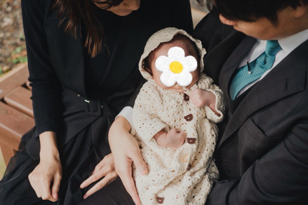 ハンドメイドのセレモニードレスをお宮参りで着用